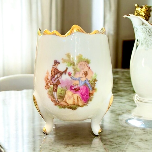 Vintage Limoges Fragonard Miniature Porcelain Egg Vase Courting Couple - Picture 2 of 14